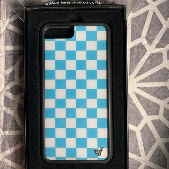 Wild flower blue checkers case 🦕 - Picture 2 of 2